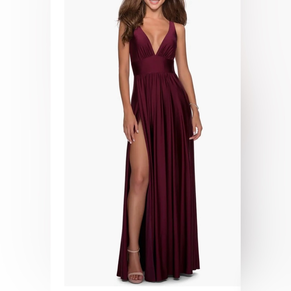 La Femme NEW Plunge Neck A-Line Gown size 2